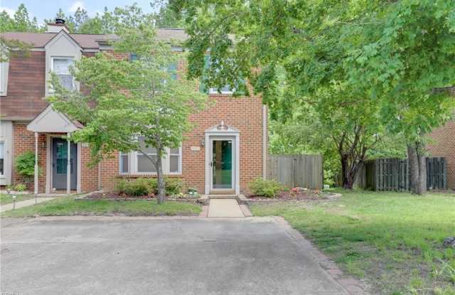 771 Creekside Crescent Gallery 2
