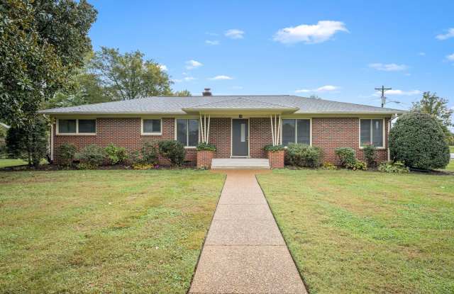 902 Whitehall Rd - 902 Whitehall Road, Murfreesboro, TN 37130