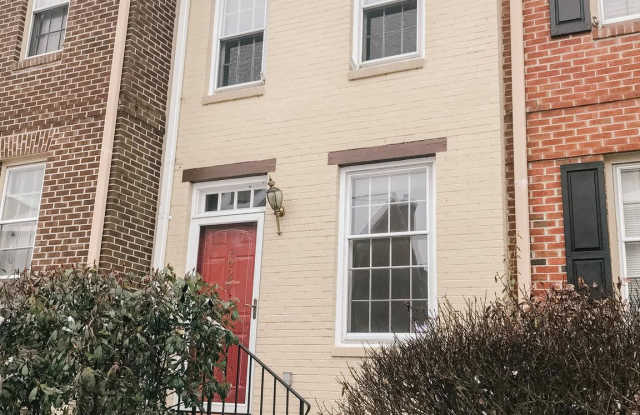 625 S COLUMBUS STREET - 625 South Columbus Street, Alexandria, VA 22314