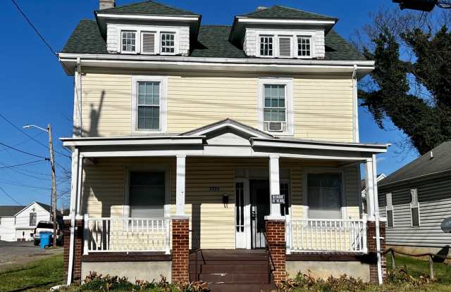 1131 Loudon Ave NW photos photos