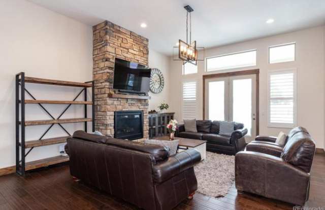 5561 Rim View Place Gallery 3