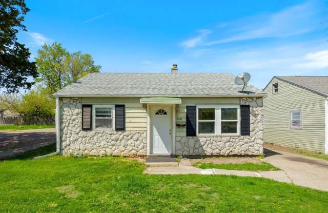 916 5th Avenue photos photos