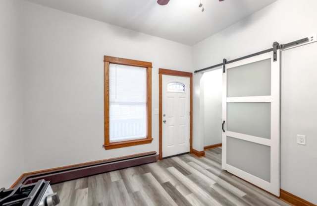 3422 McLean Gallery 4