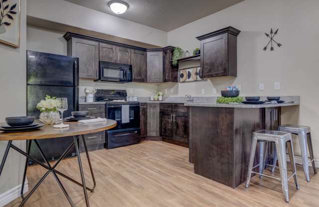 Pinnacle Highbury photos photos