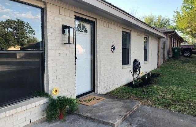 409 N Cedar Street photos photos