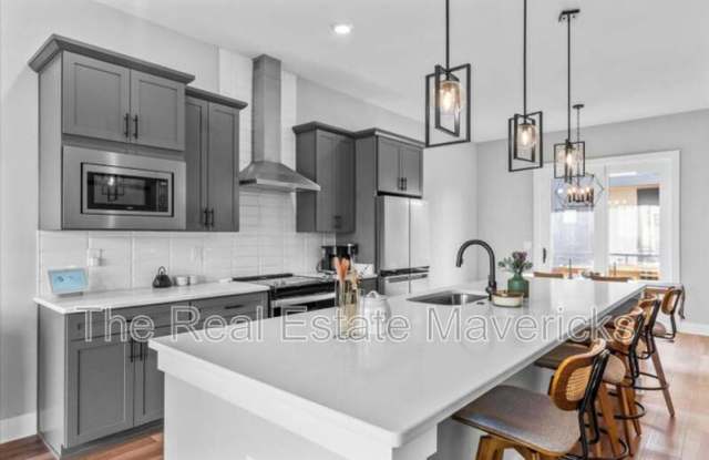 821 Burnside Place photos photos