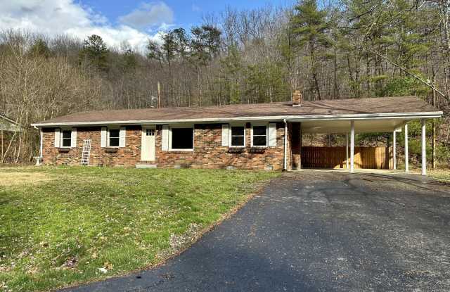 230 Pleasant Valley Road - 230 Pleasant Valley, Rowan County, KY 40351