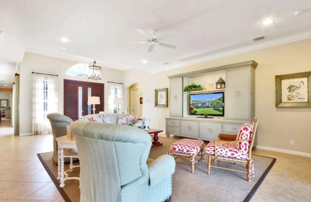 229 Carina Drive Gallery 3
