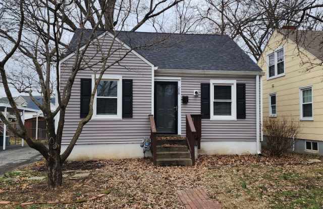 208 Colonial Dr photos photos