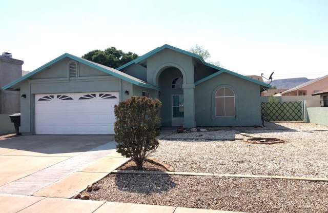 Great 3 Bedroom, 2 Bathroom Home in Quiet Neighborhood! photos photos