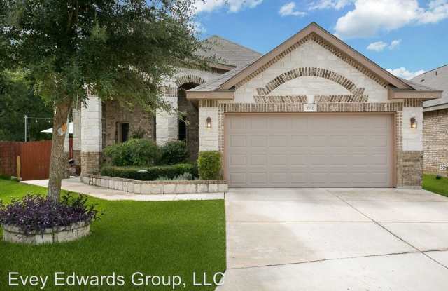 5546 Cross Pond - 5546 Cross Pond, San Antonio, TX 78249