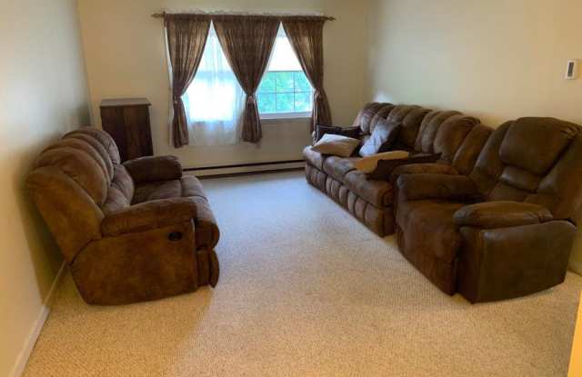 40 Dinan Dr. photos photos