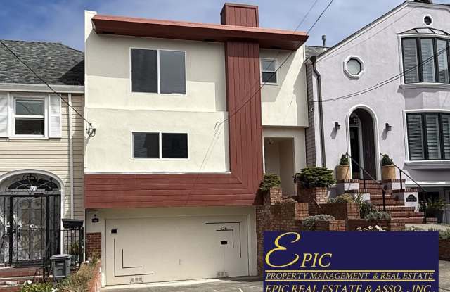 Epic REA - Spacious Home with Views 3 BR/2.5 BA w/Parking Gallery 1