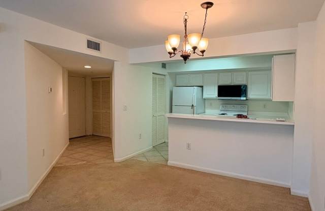 *NOW AVAILABLE* 3/2 Condo in Fort Myers photos photos