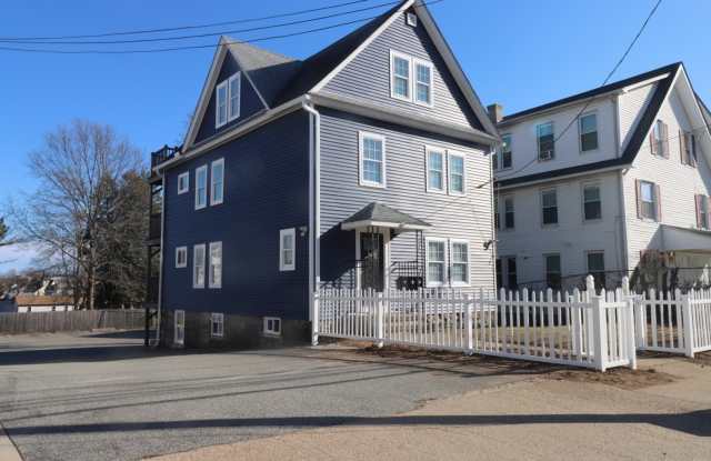 198 Montauk Avenue photos photos