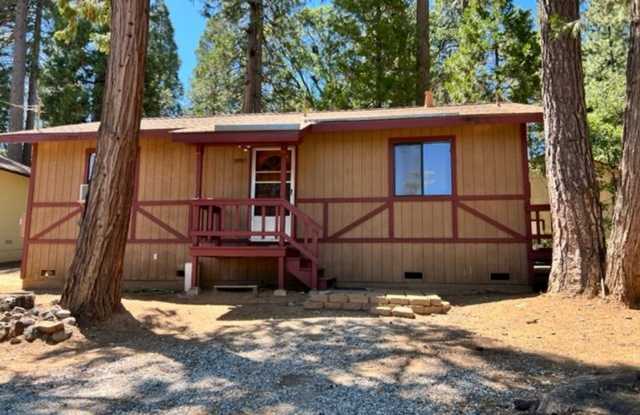"L" Street in Sugar Pine photos photos
