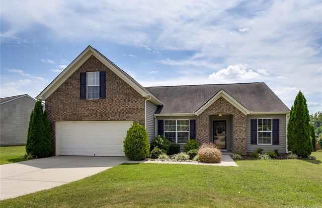 133 Golden Valley Drive - 133 Golden Valley Drive, Mooresville, NC 28115