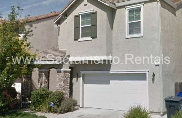 Spacious 4bd/2.5ba House with 2 Car Garage photos photos