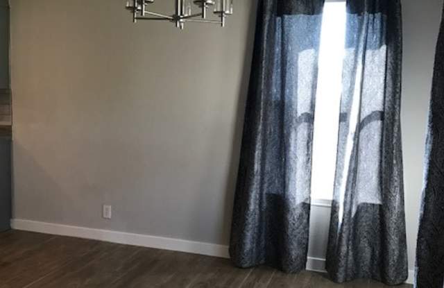 250 Crane Crest - 250 Gallery 3