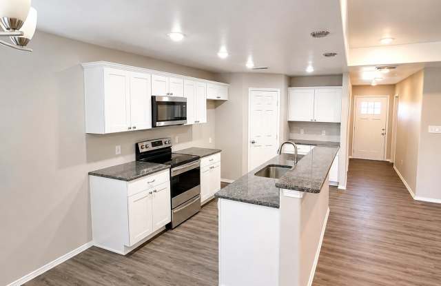Available for Immediate Move-In! 4Bed/2Bath/2G -8402 11th Street Gallery 4