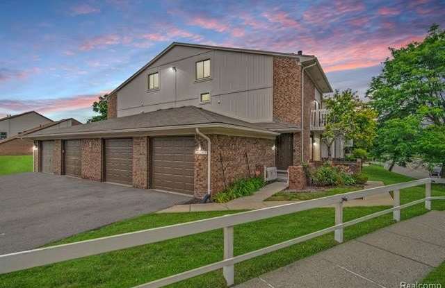 6598 MAPLE LAKES Drive - 6598 Maple Lakes Drive, Oakland County, MI 48322