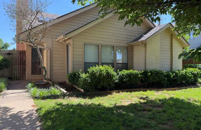 Your Cozy Escape Awaits—Charming Home Minutes from Lake Hefner! photos photos
