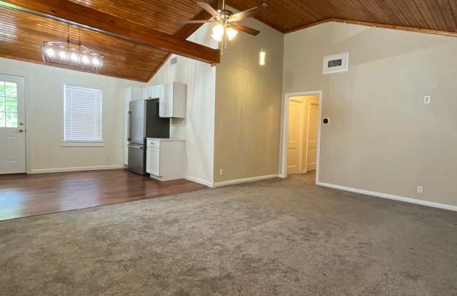 1307 Aaron Avenue Gallery 4