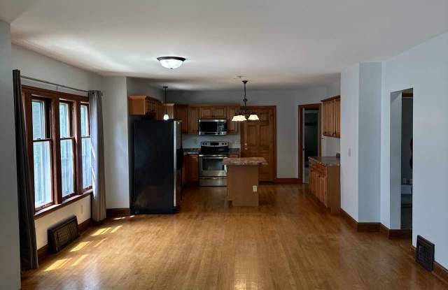 531 North 61st Street - 1 Gallery 3