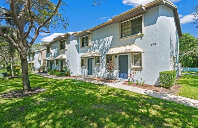 Special Incentive -- Half Off the 1st Month and Only the Security Deposit Due at Move-In! - 408 North Cypress Drive, Tequesta, FL 33469