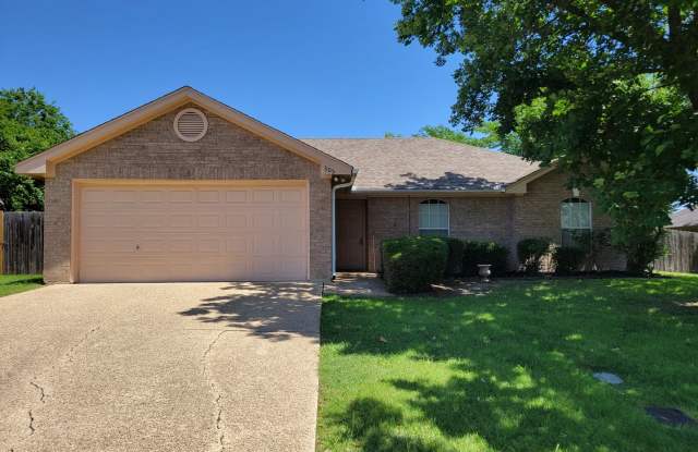 4 BR 2 Bath Next to Harker Heights Community Park! photos photos