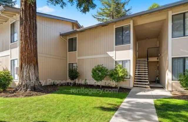 2125 Northwood Cir photos photos
