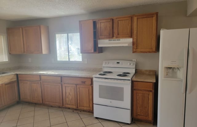 1980 E 47th Ave Unit #B - 1980 East 47th Avenue, Denver, CO 80216