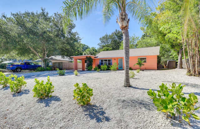 Charming 3/2 Available Now! Furnished or Unfurnished! photos photos