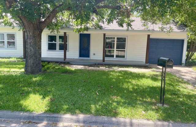 411 W Bluff photos photos
