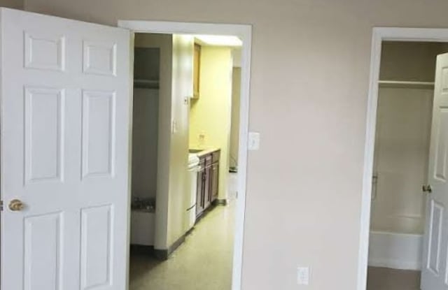 2 E Barber Ave - 2 E Barber Ave, Woodbury, NJ 08096