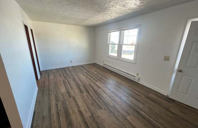 Studio Apartment in Jerseyville Gallery 1
