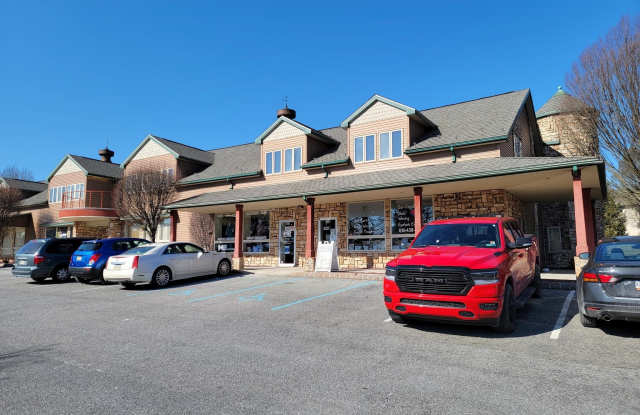 4011 WILLIAM PENN Highway unit: 305 photos photos
