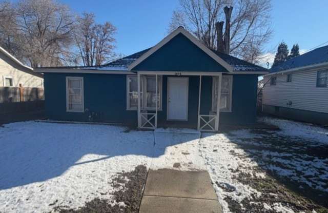 Beautifully Remodeled 3 Bedroom, 1 Bath Home – Move-In Ready! photos photos