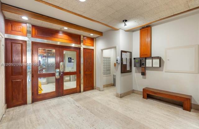 825 Brickell Bay Dr Gallery 4