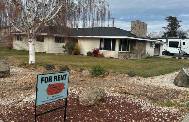 Vintage Character, Modern Finishes! Spacious Home in Prineville! - 697 Southeast 3rd Street, Prineville, OR 97754