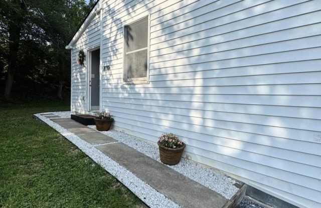 8110 OLD KILN RD #B photos photos