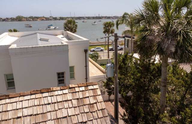 76 Marine St Gallery 2