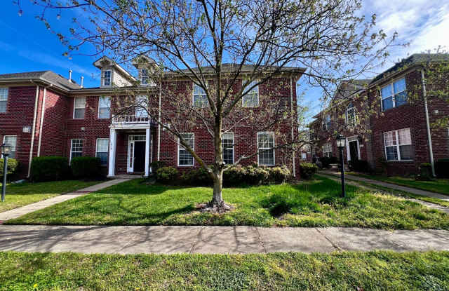 Spacious Home with Open Floor Plan and Community Parks in Golf Course Neighborhood photos photos