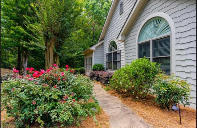 Lease this Beautiful Home in Great Waters Gallery 3