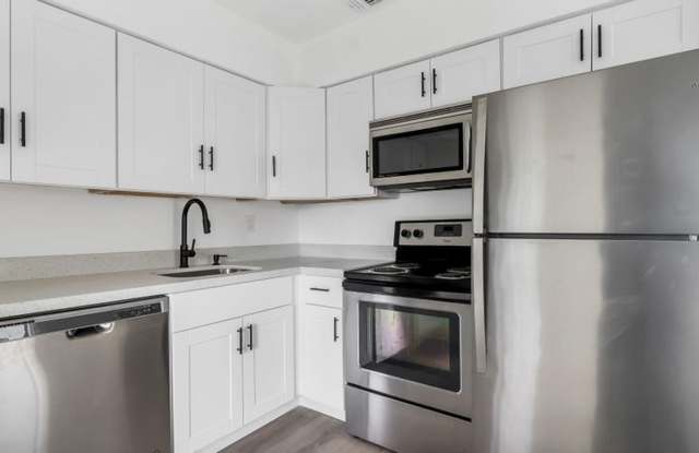 5015 SW 25TH Street, West Park, FL 33023 - 4203 photos photos