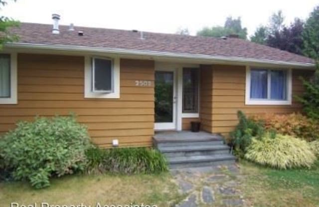 2502 NW 92nd St - 2502 Northwest 92nd Street, Seattle, WA 98117