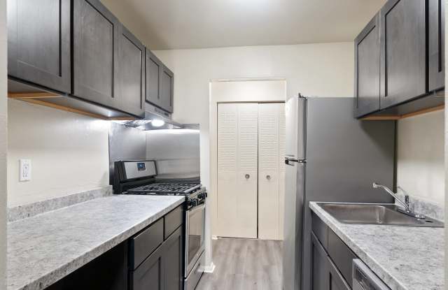 Pebble Hill Apartments Gallery 2