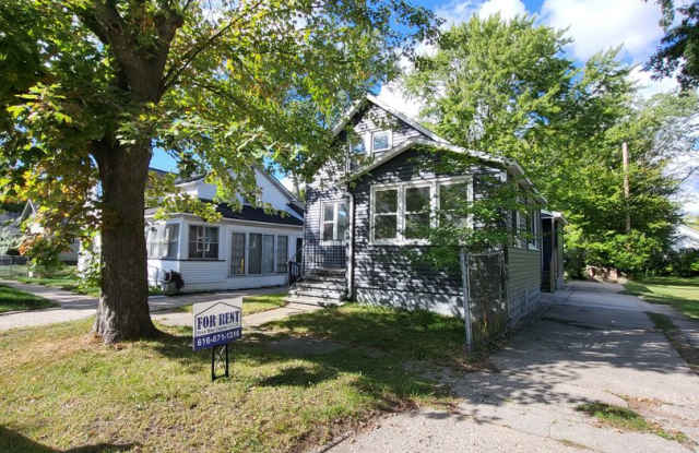 372 Orchard Ave 3b/1b - 372 Orchard Avenue, Muskegon, MI 49442 372 Orchard Ave 3b/1b - 372 Orchard Avenue, Muskegon, MI 49442