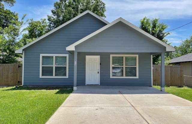 8114 Record St 3 bedroom 2 bath Ranch style home - Ask about our NO SECURITY DEPOSIT option! - 8114 Record Street, Houston, TX 77028