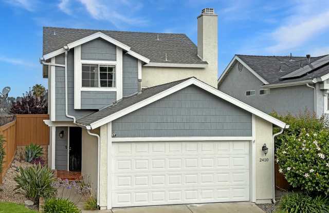 Charming 3B/2BA Oceanside Retreat with Modern Upgrades photos photos